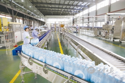 豐海新能源推出'海露'純凈水新包裝瓶，推動(dòng)海水淡化與資源再生利用技術(shù)發(fā)展